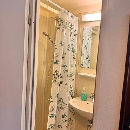 Apartment Budget For Workers Private Toilet & Free Parking
