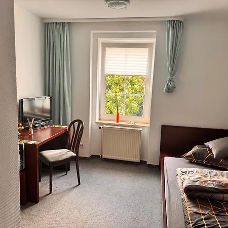 Budget For Workers Private Toilet & Free Parking Nordhausen